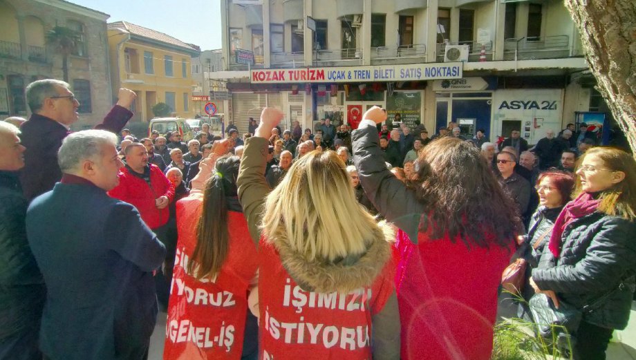 Bergama Belediyesi’ndeki İşçi Kıyımı Son Bulsun,  İşçiler İşlerine Dönsün!