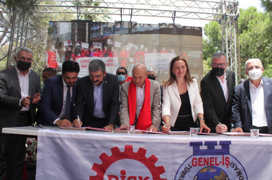   İzmir Büyükşehir Belediyesi’nde Toplu İş Sözleşmesi İmzaladık