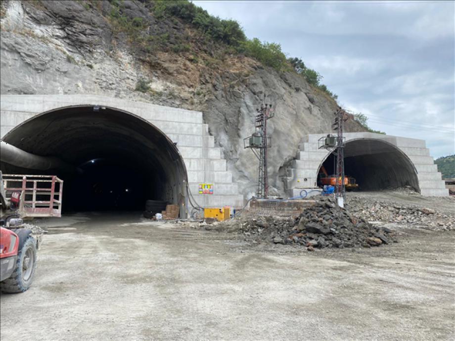 TRABZON DEĞİRMENDERE TÜNELİ