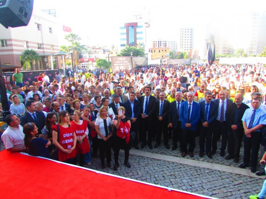 Adana’da 10 Ekim Emek, Barış ve Demokrasi Anıtı